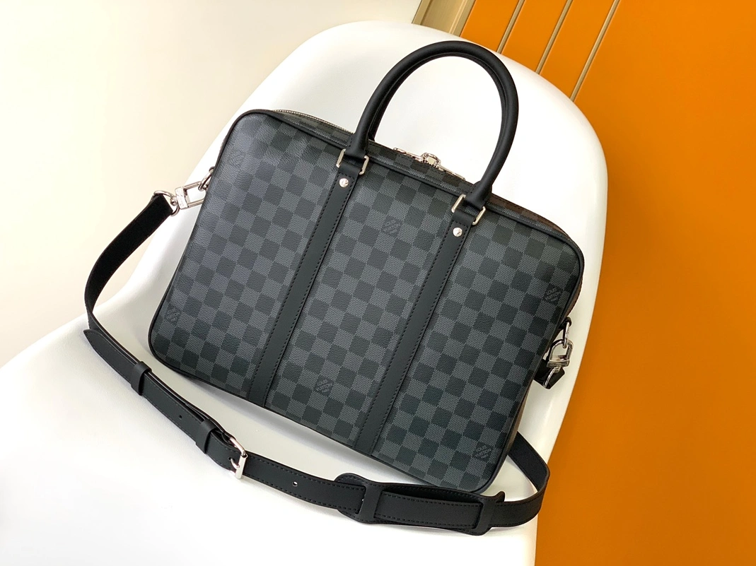 Louis Vuitton AAA Man Handbags Reliable 8614