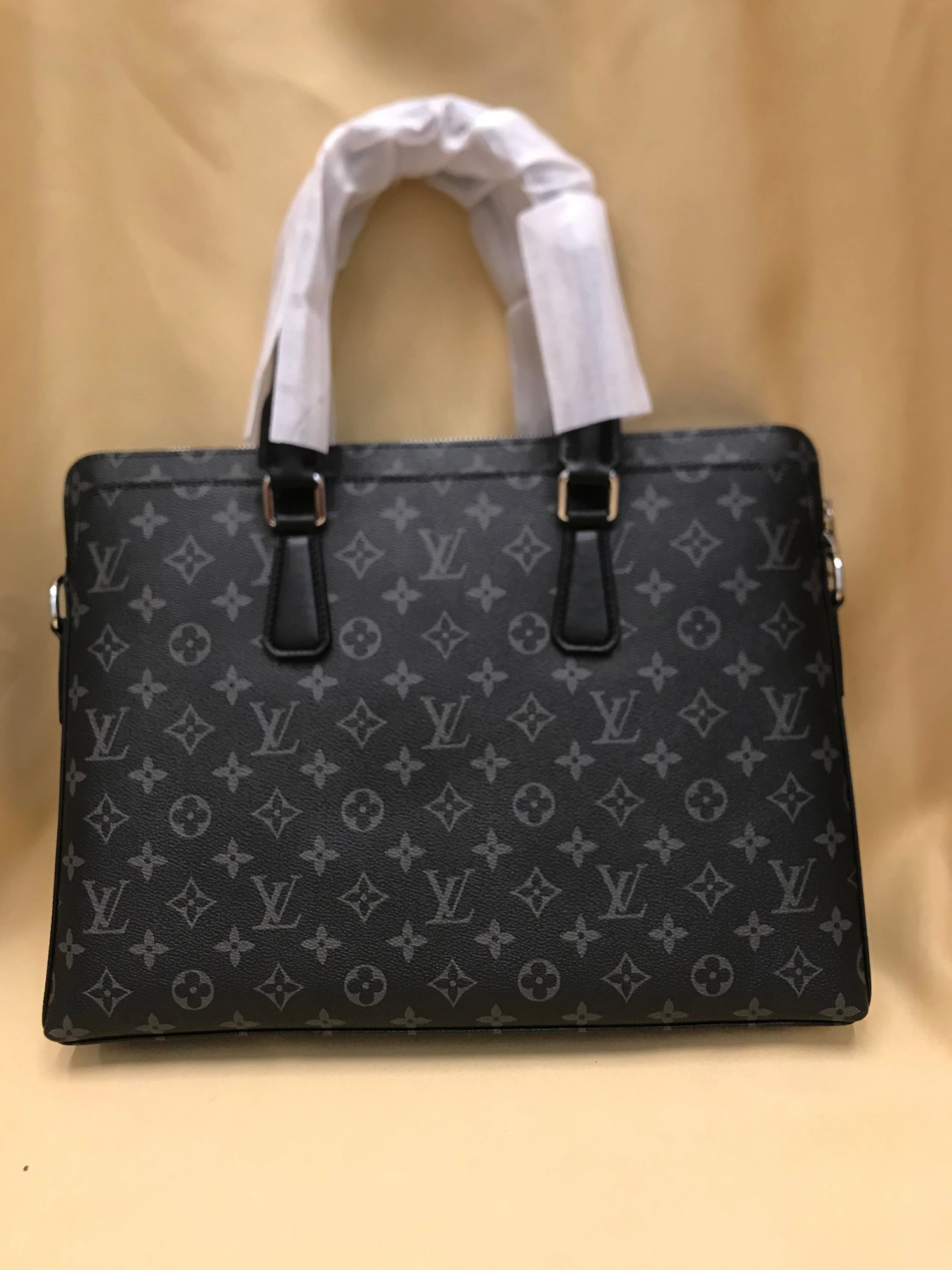 Louis Vuitton AAA Man Handbags SmartChoice 292