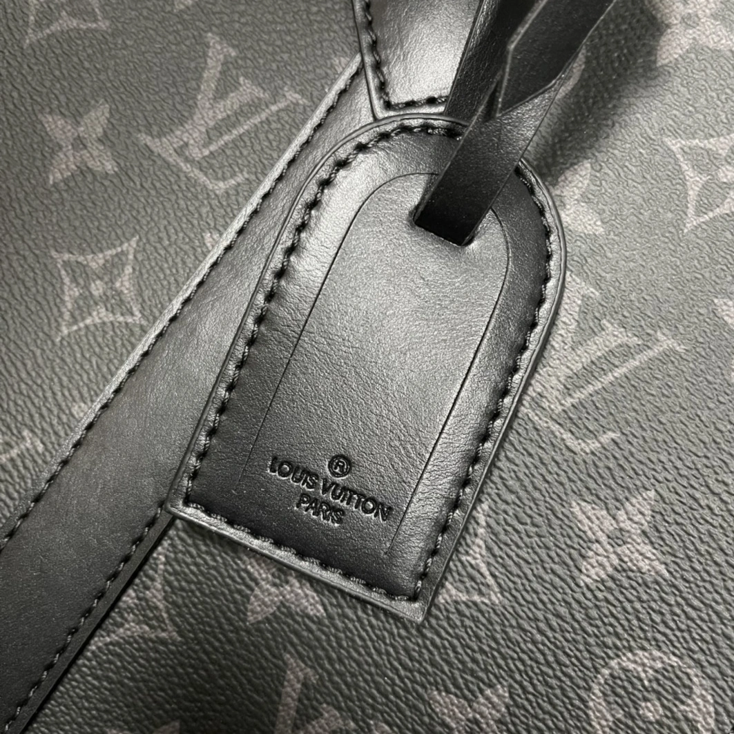 Louis Vuitton AAA Man Handbags SportInspired 2427