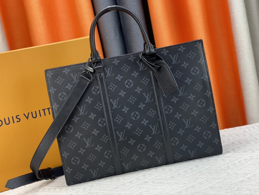 Louis Vuitton AAA Man Handbags SportInspired 8963