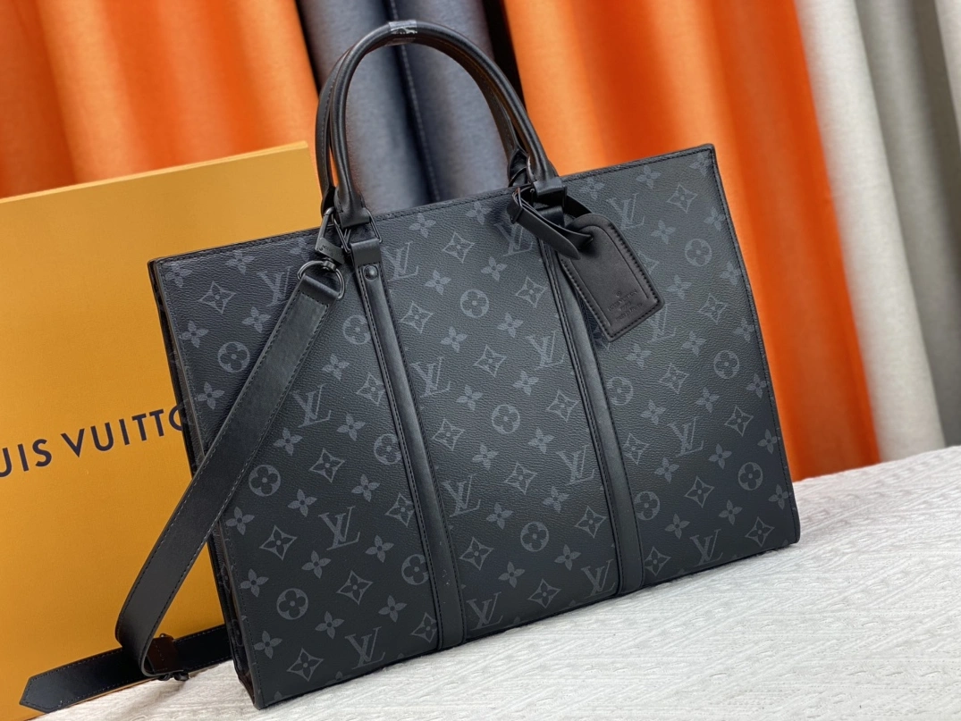 Louis Vuitton AAA Man Handbags SportInspired 8963