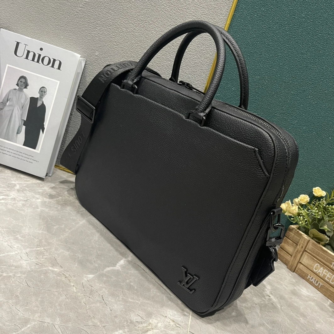 Louis Vuitton AAA Man Handbags Vibrant 9449