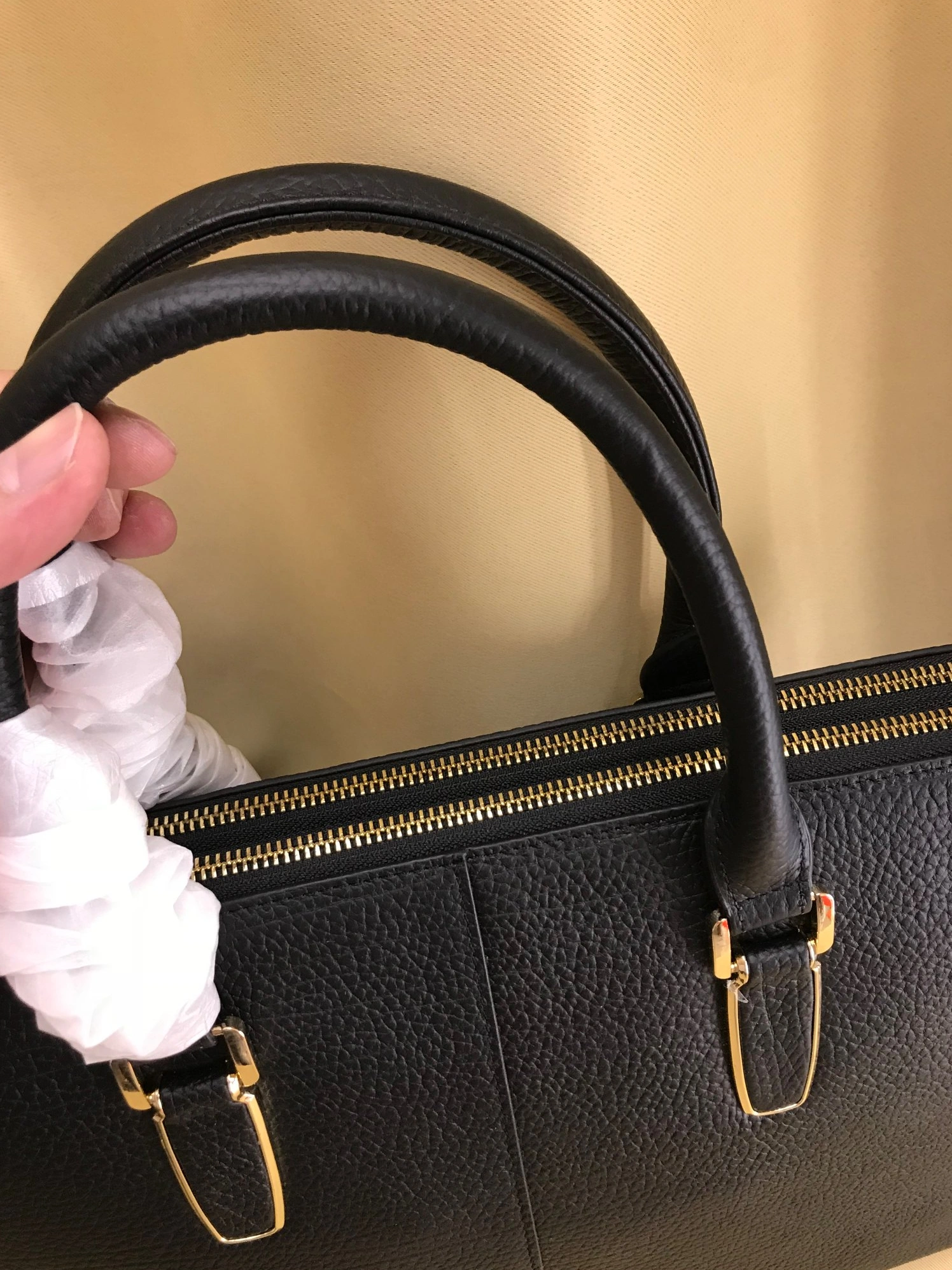 Louis Vuitton AAA Man Handbags WellDesigned 2426