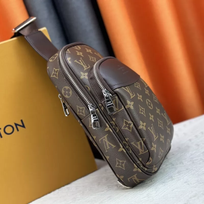 Louis Vuitton AAA Man Messenger Bags Affordable 9988