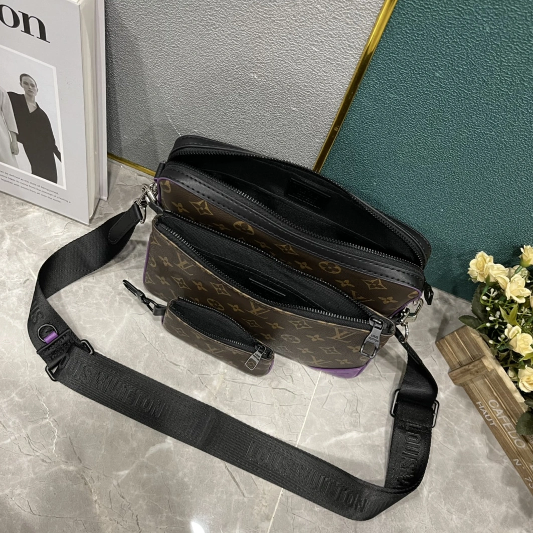 Louis Vuitton AAA Man Messenger Bags Comfortable 6338