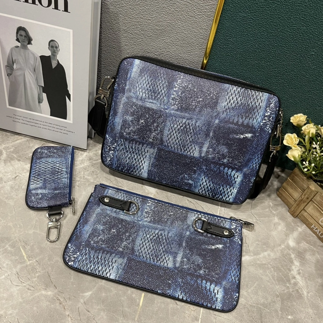Louis Vuitton AAA Man Messenger Bags Comfortable 9431