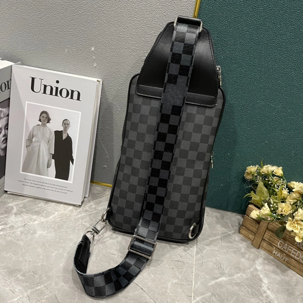 Louis Vuitton AAA Man Messenger Bags EyeCatching 4300