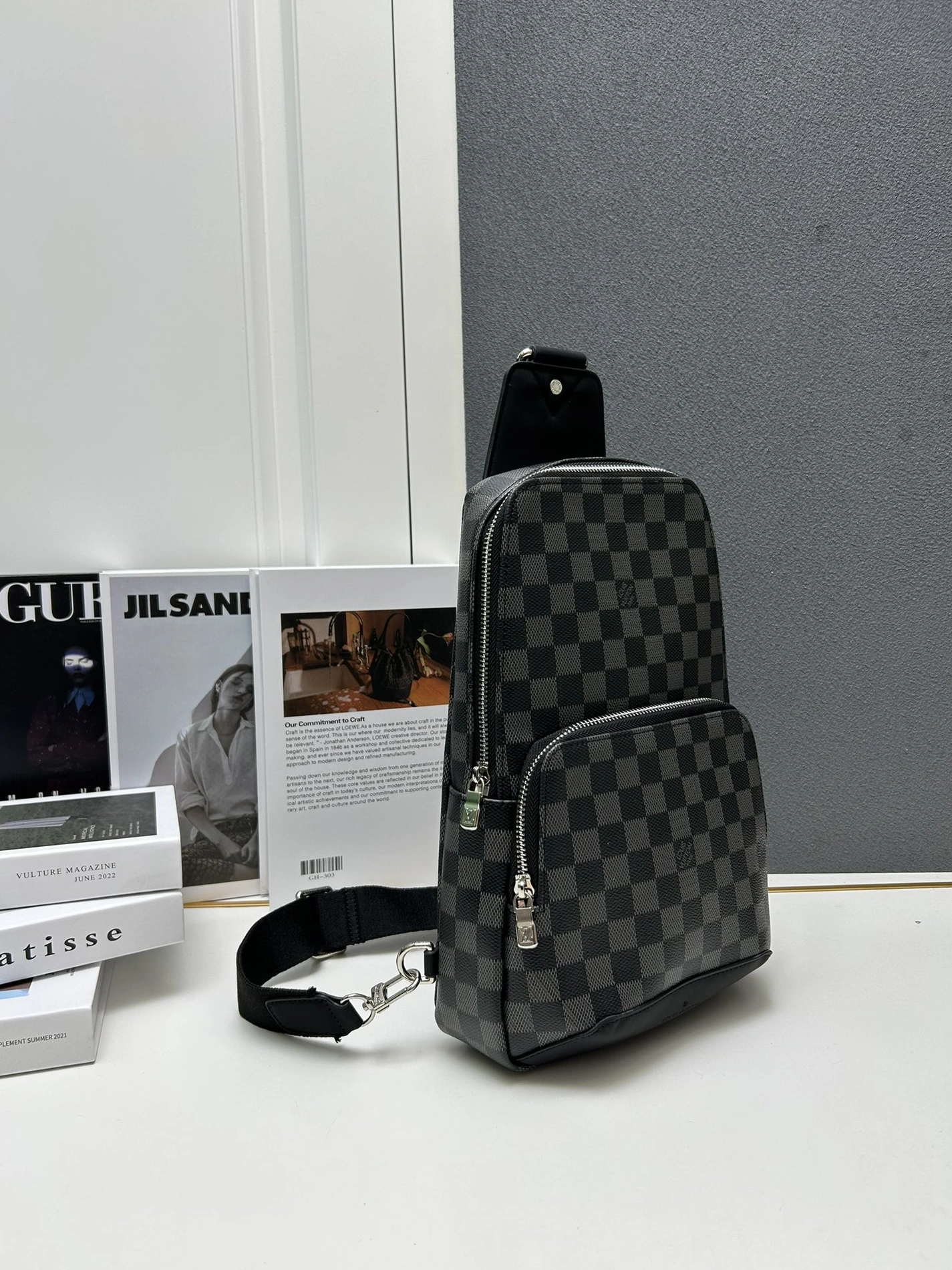 Louis Vuitton AAA Man Messenger Bags HighQuality 2782