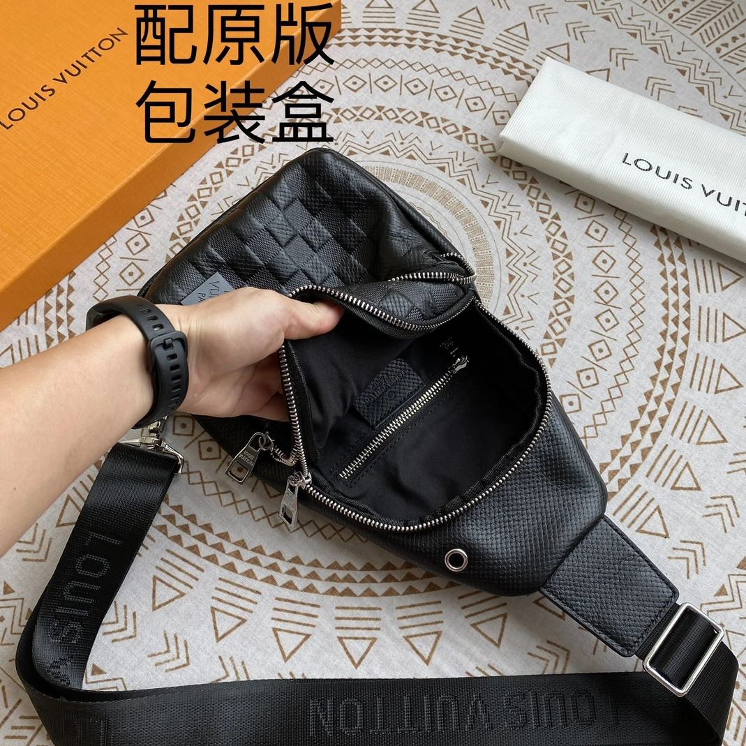 Louis Vuitton AAA Man Messenger Bags ModernLook 1342