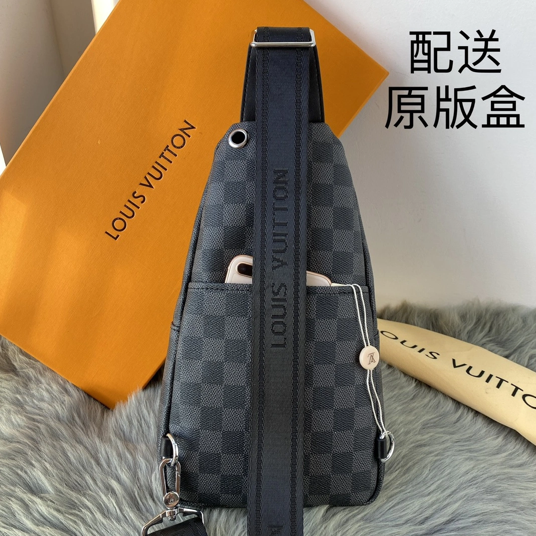 Louis Vuitton AAA Man Messenger Bags NewStyle 2735