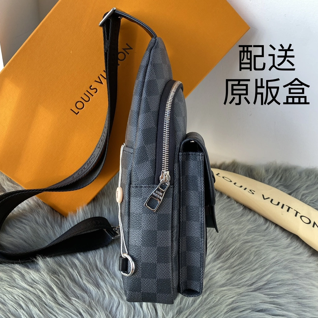 Louis Vuitton AAA Man Messenger Bags NewStyle 2735