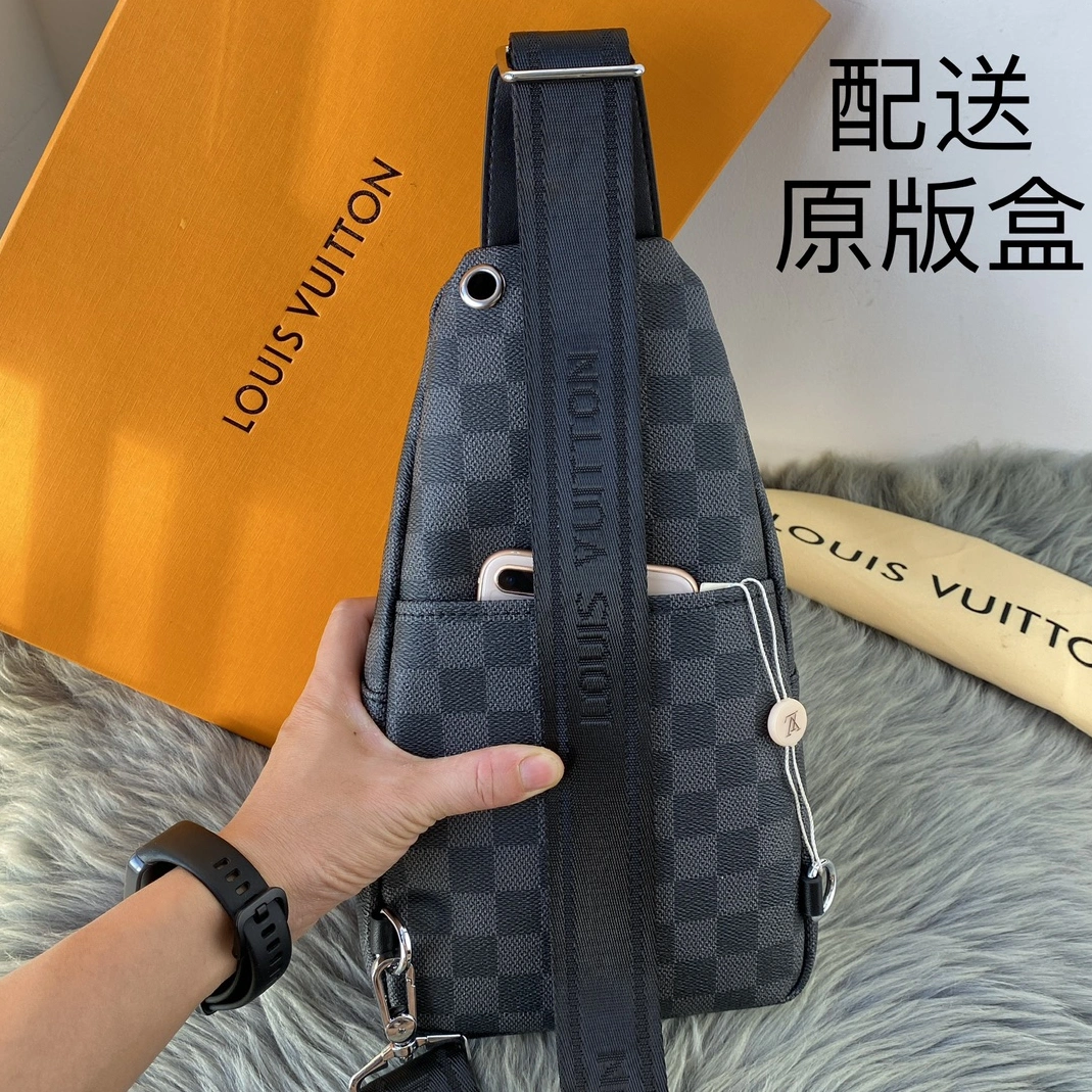 Louis Vuitton AAA Man Messenger Bags NewStyle 2735