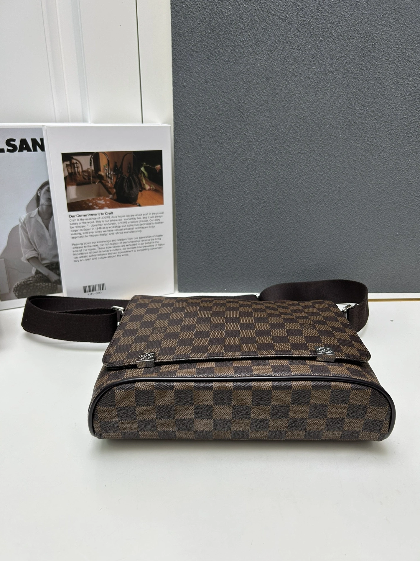 Louis Vuitton AAA Man Messenger Bags Reliable 4224