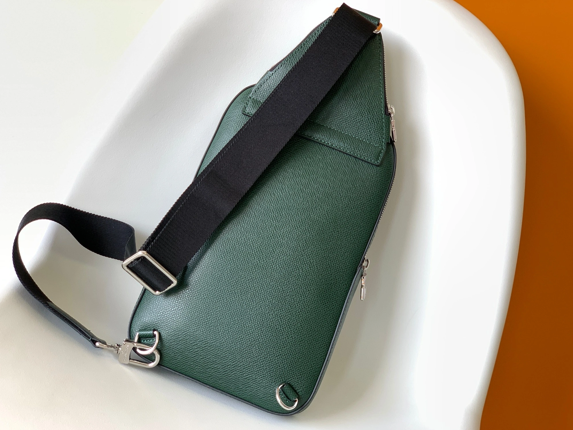Louis Vuitton AAA Man Messenger Bags Resilient 3514