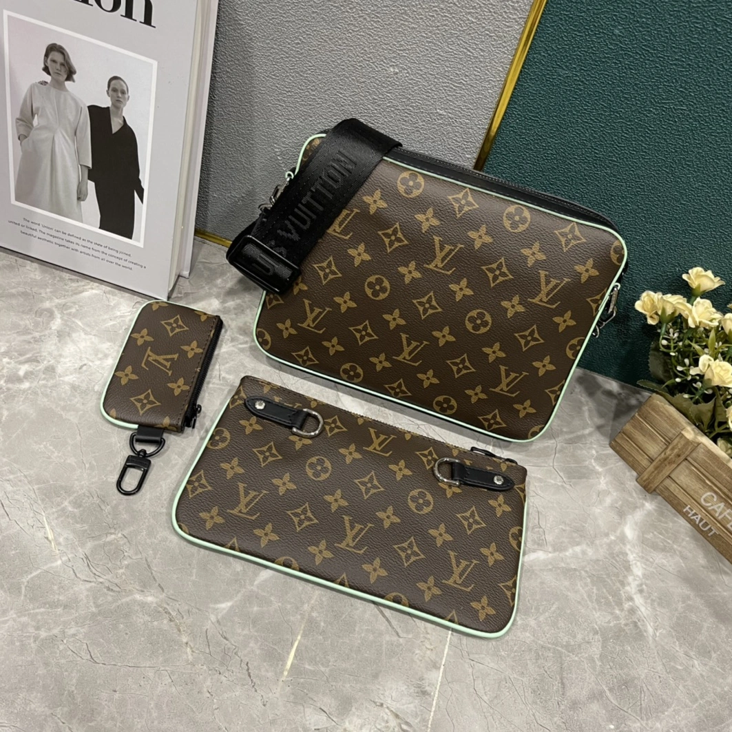 Louis Vuitton AAA Man Messenger Bags SmartChoice 2164