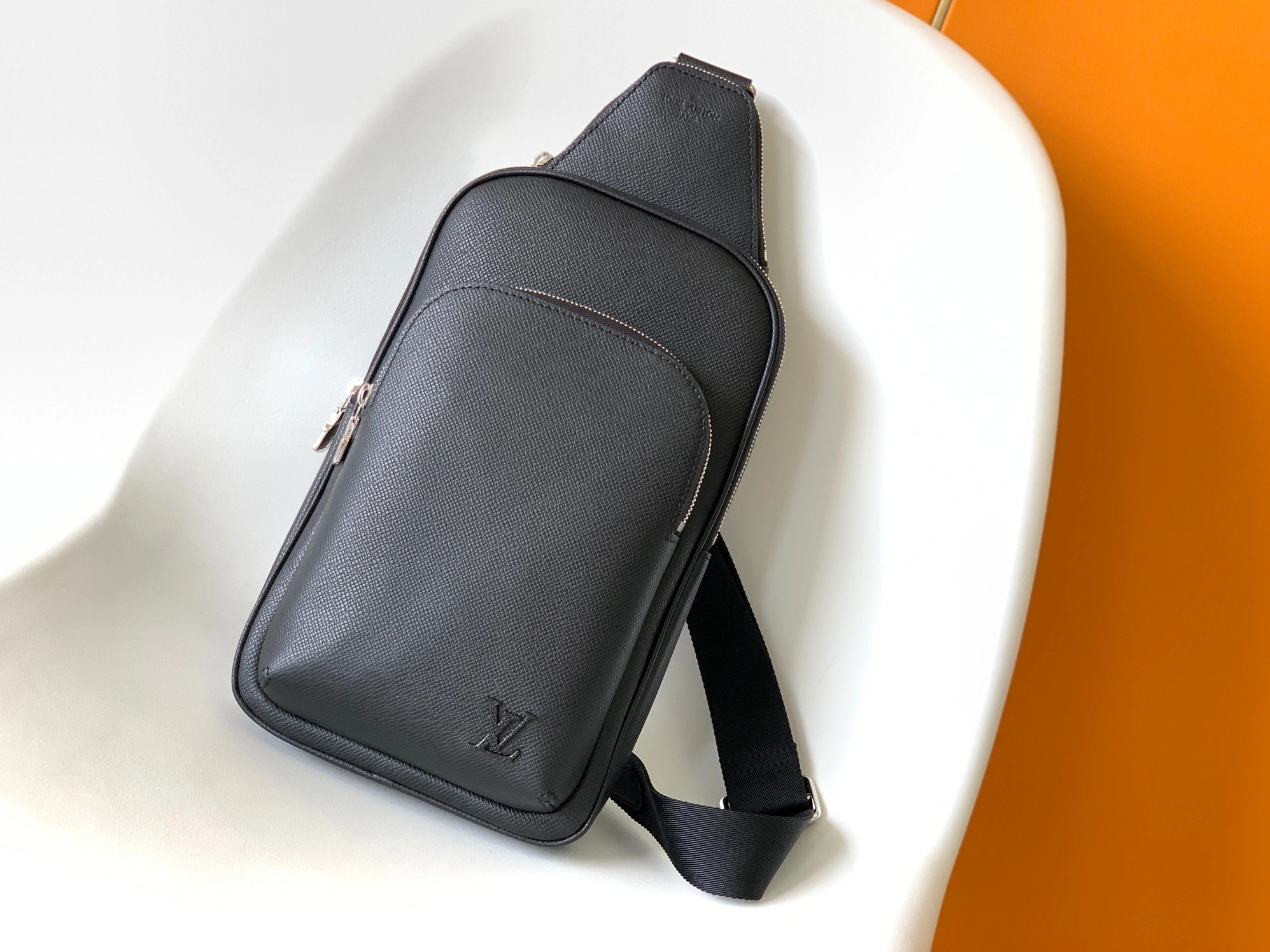 Louis Vuitton AAA Man Messenger Bags TopPick 2859