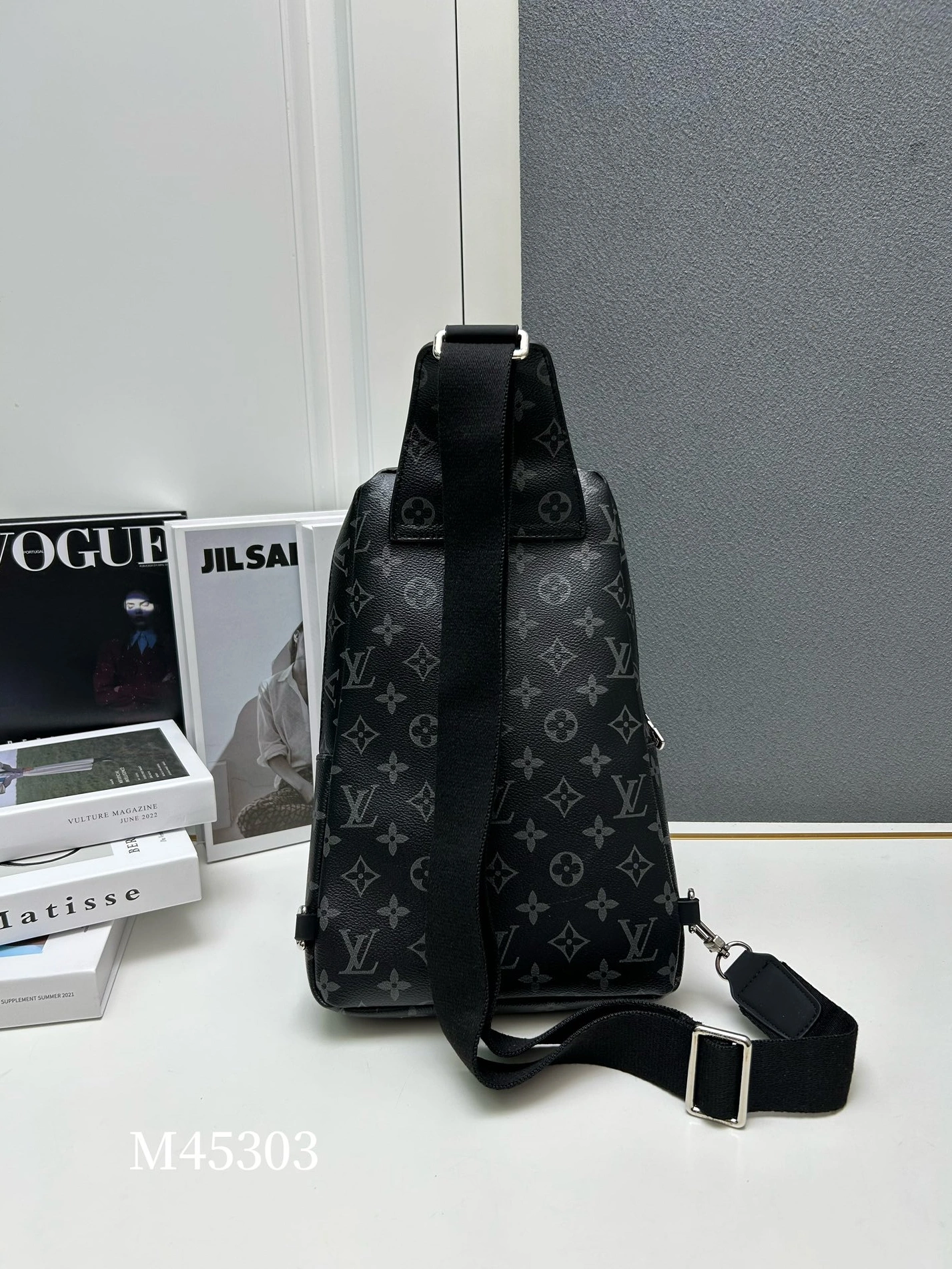 Louis Vuitton AAA Man Messenger Bags Unique 4194