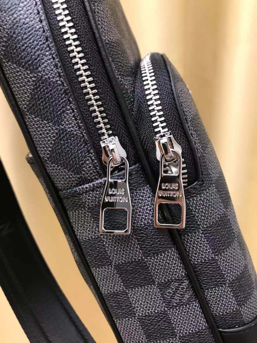 Louis Vuitton AAA Man Messenger Bags Unique 6218