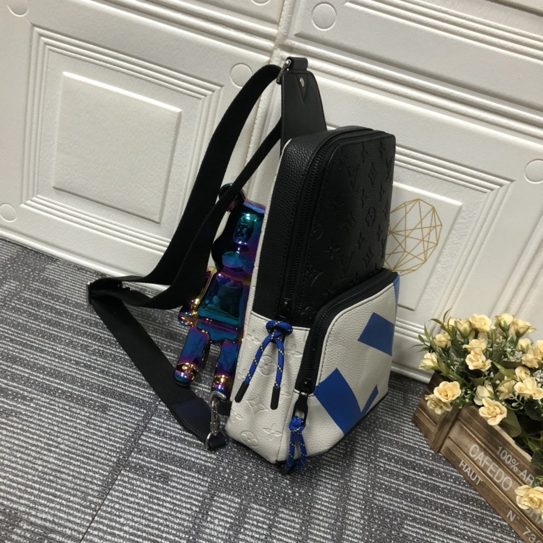 Louis Vuitton AAA Man Messenger Bags WellDesigned 5894