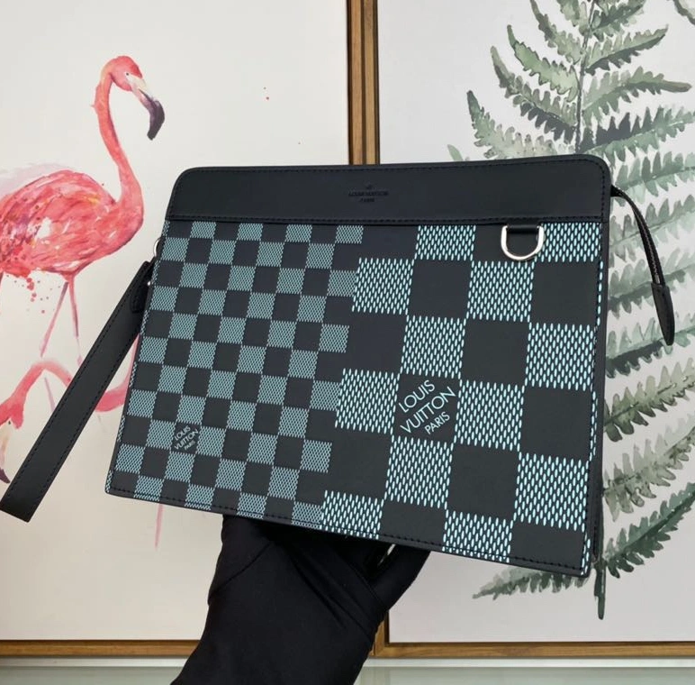 Louis Vuitton AAA Man Wallets Bold 6406