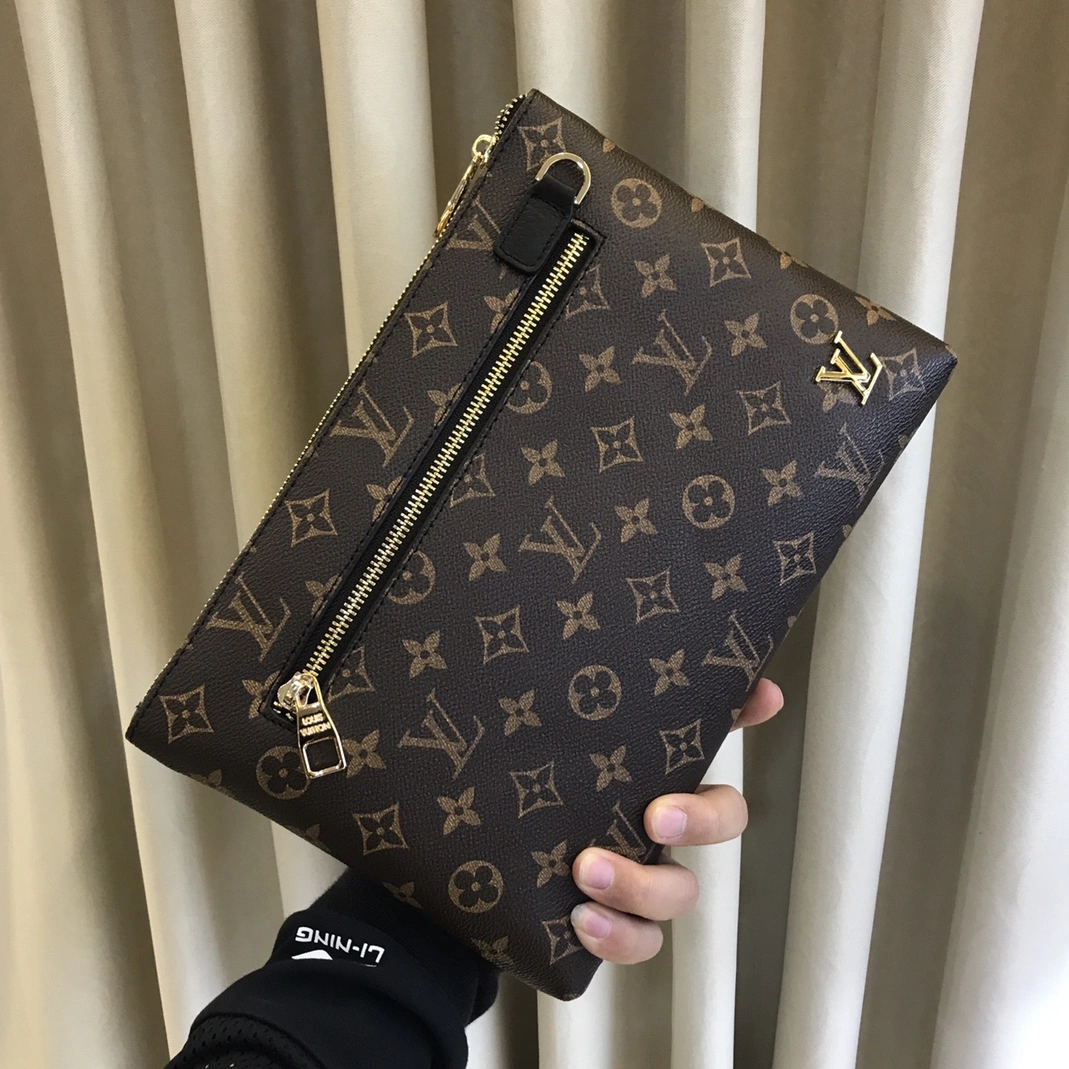 Louis Vuitton AAA Man Wallets Classic 9083