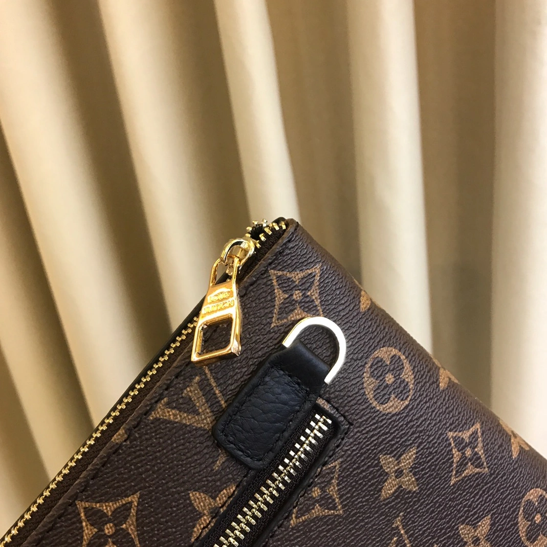 Louis Vuitton AAA Man Wallets Classic 9083