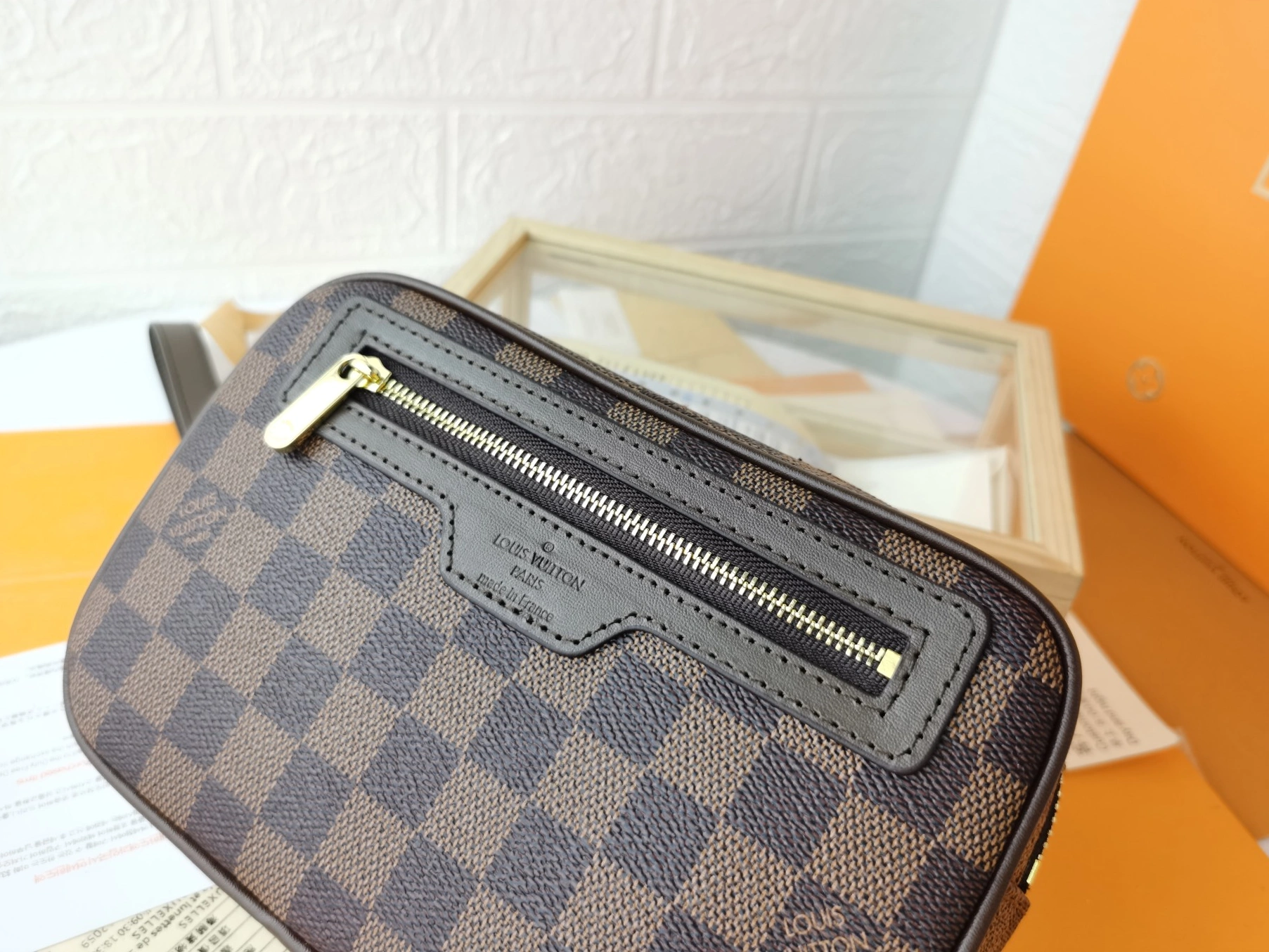Louis Vuitton AAA Man Wallets Comfortable 2599