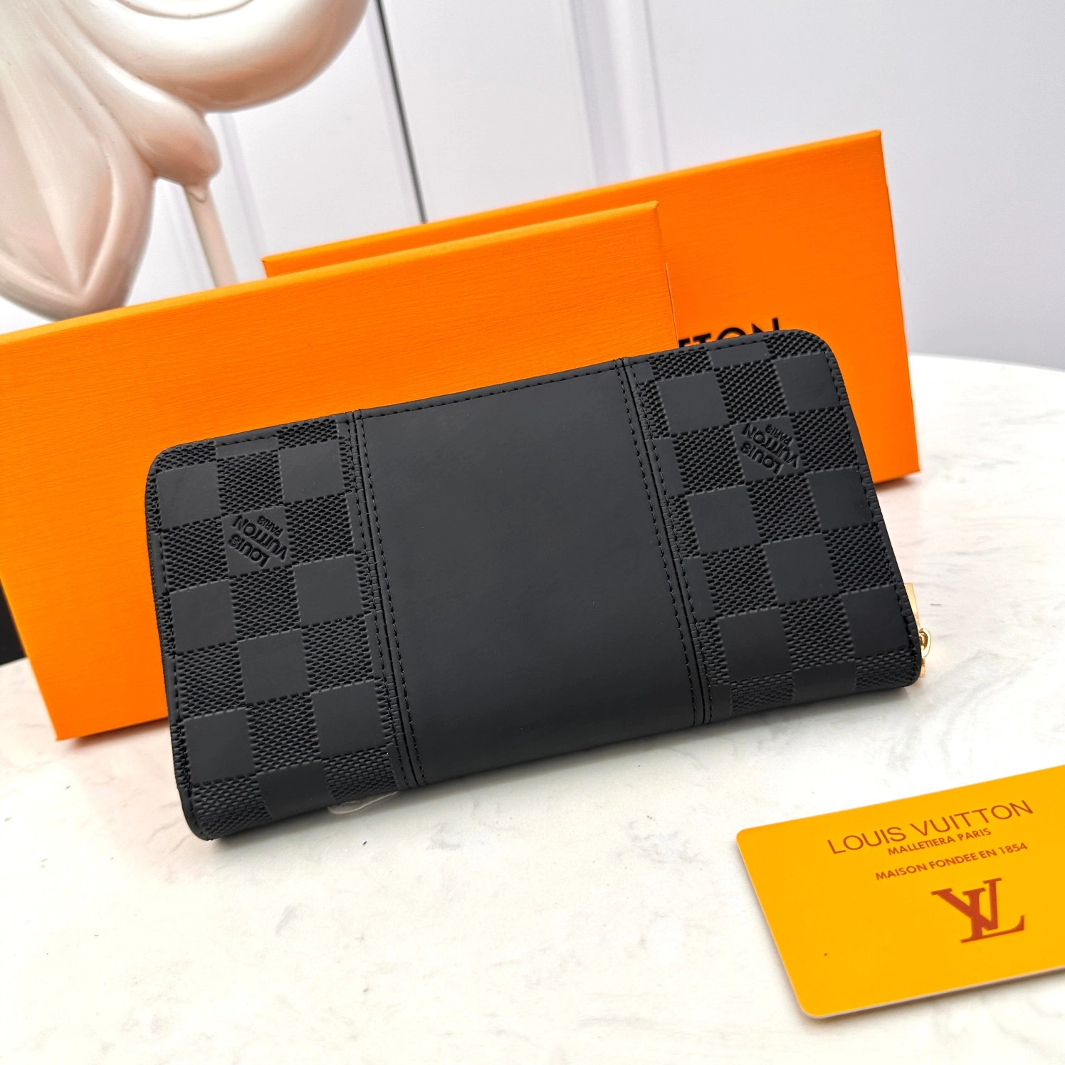Louis Vuitton AAA Man Wallets Compact 443