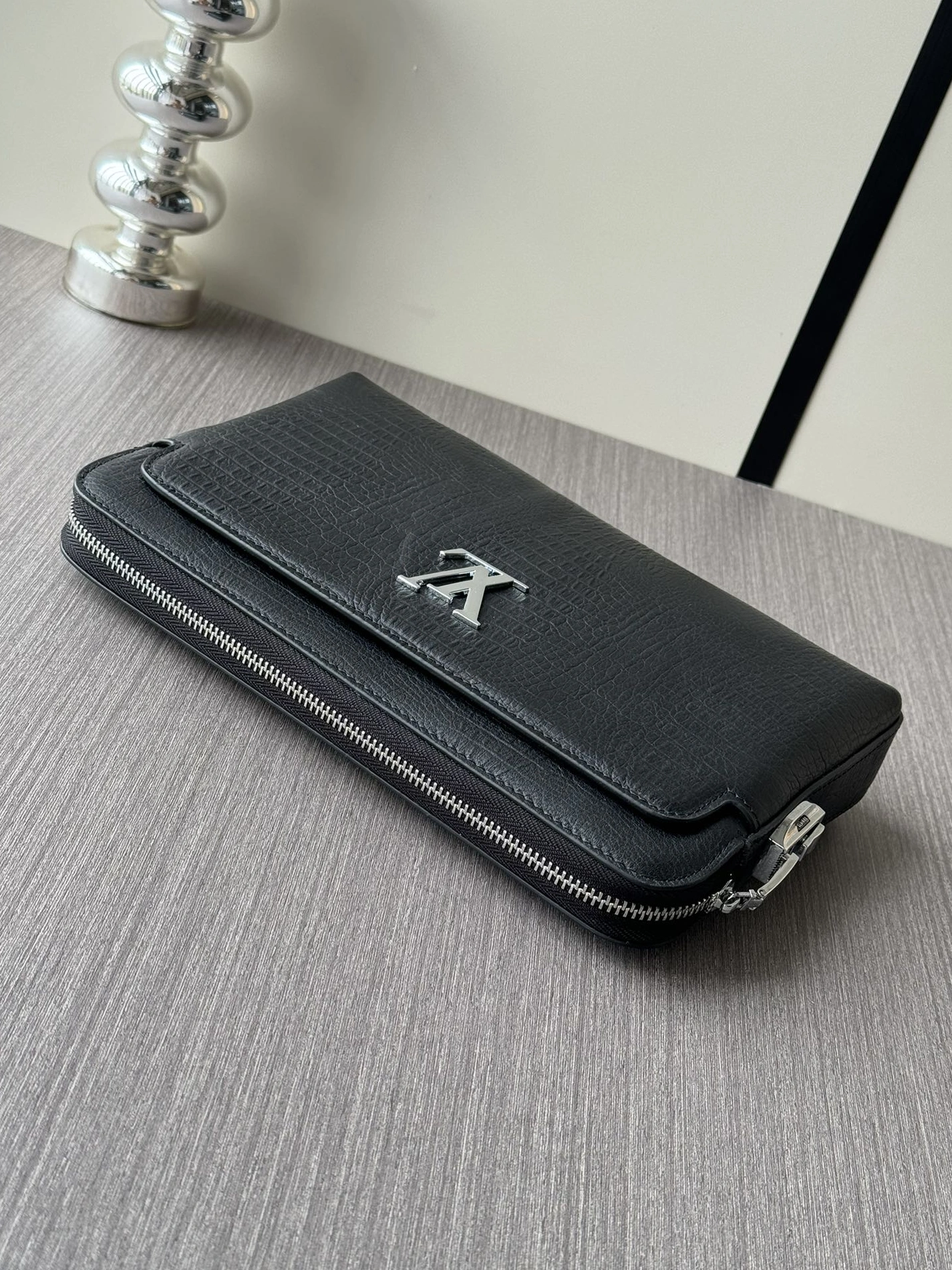 Louis Vuitton AAA Man Wallets Cozy 320