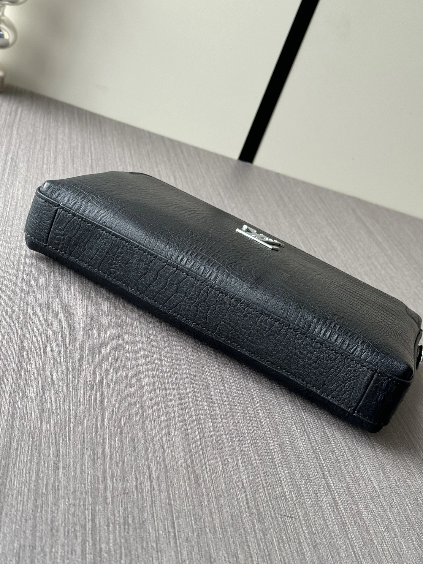 Louis Vuitton AAA Man Wallets Cozy 320