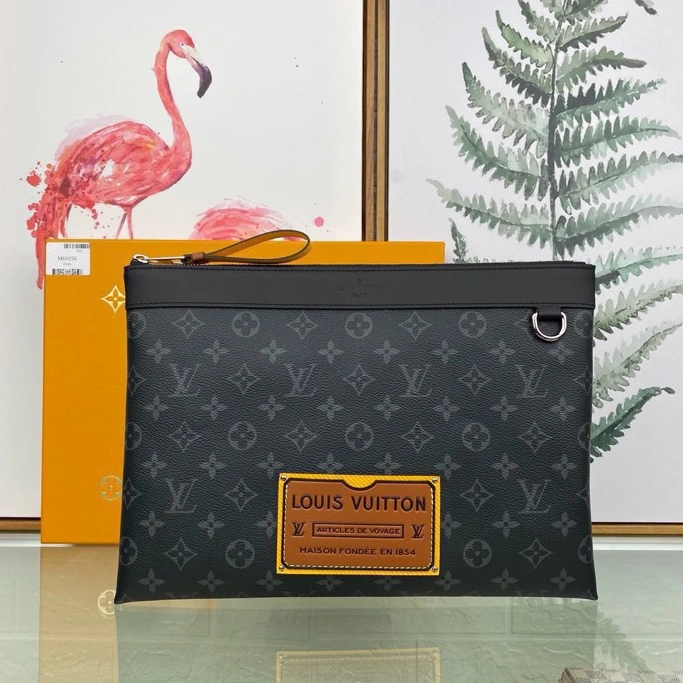 Louis Vuitton AAA Man Wallets DailyWear 4902