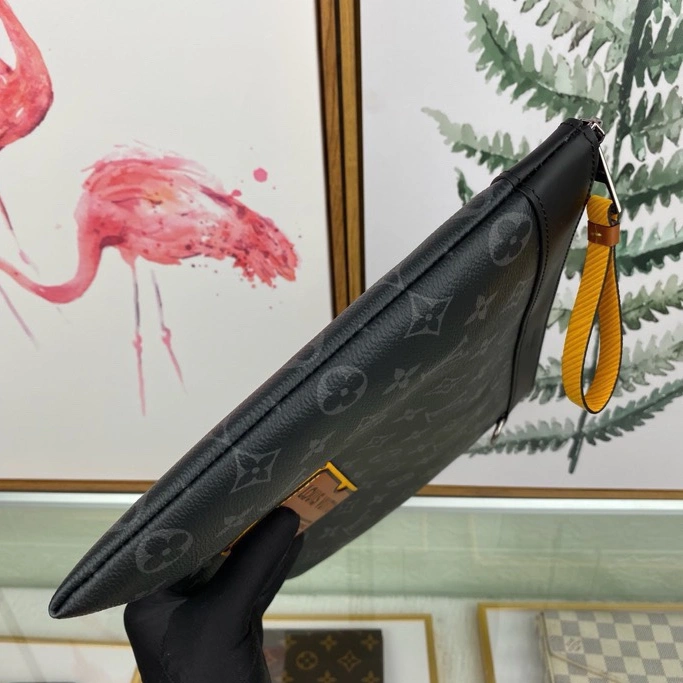 Louis Vuitton AAA Man Wallets DailyWear 4902