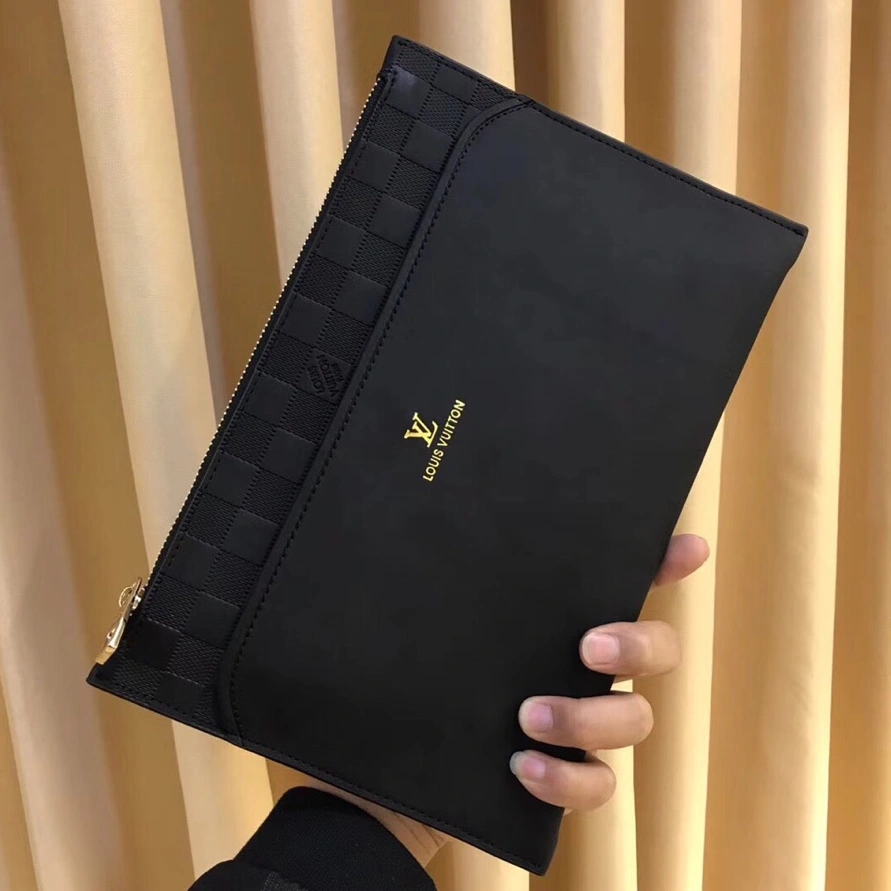 Louis Vuitton AAA Man Wallets Durable 478