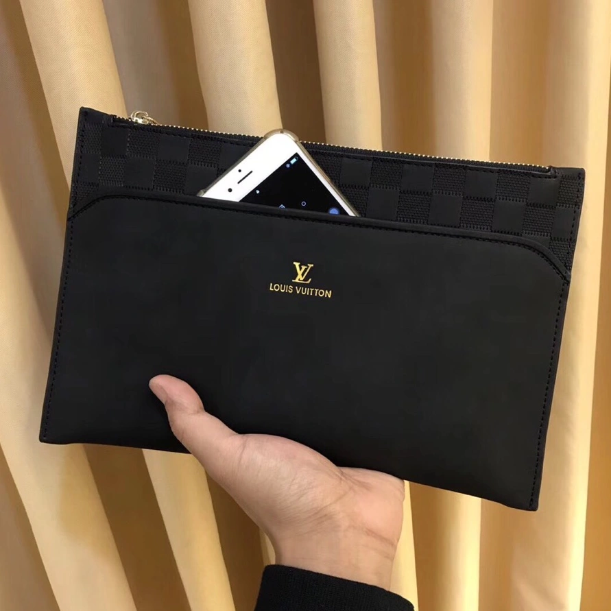 Louis Vuitton AAA Man Wallets Durable 478