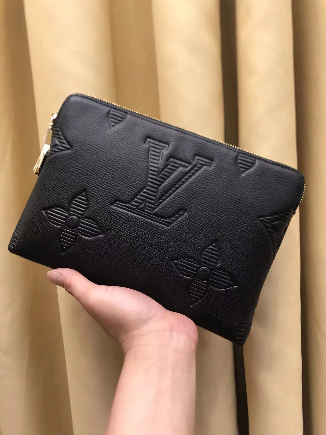 Louis Vuitton AAA Man Wallets Durable 5421