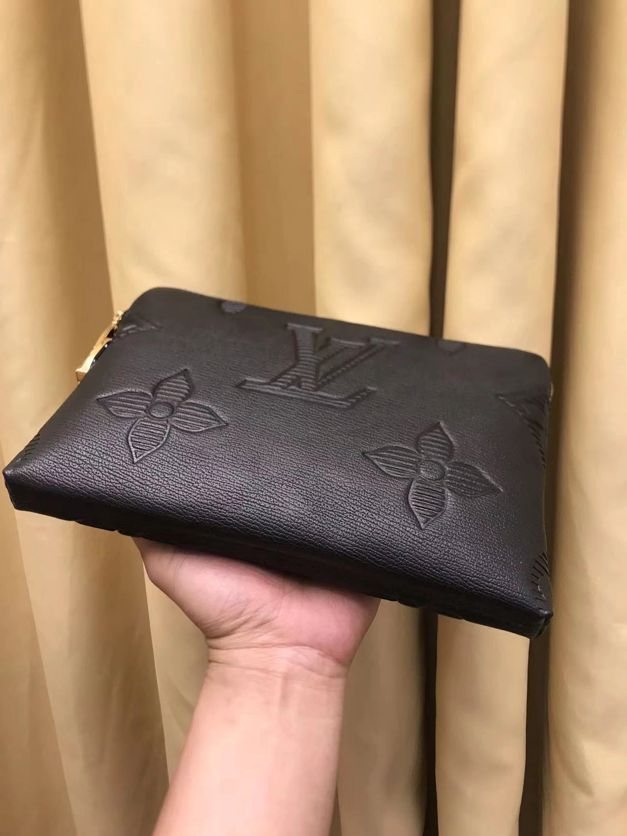 Louis Vuitton AAA Man Wallets Durable 5421