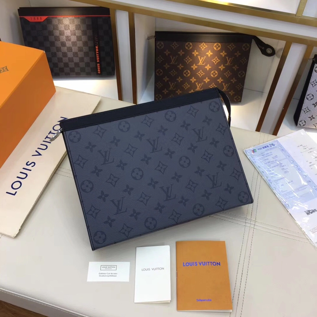 Louis Vuitton AAA Man Wallets Flexible 8026