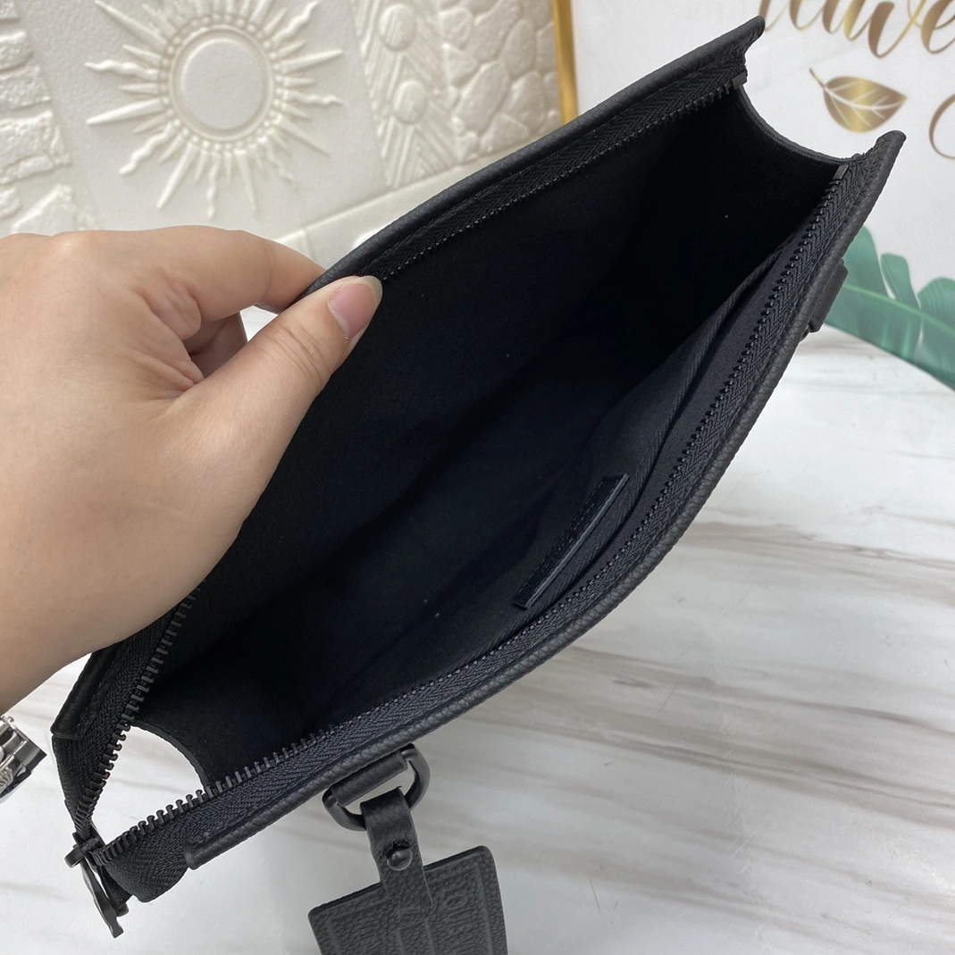 Louis Vuitton AAA Man Wallets Functional 5728