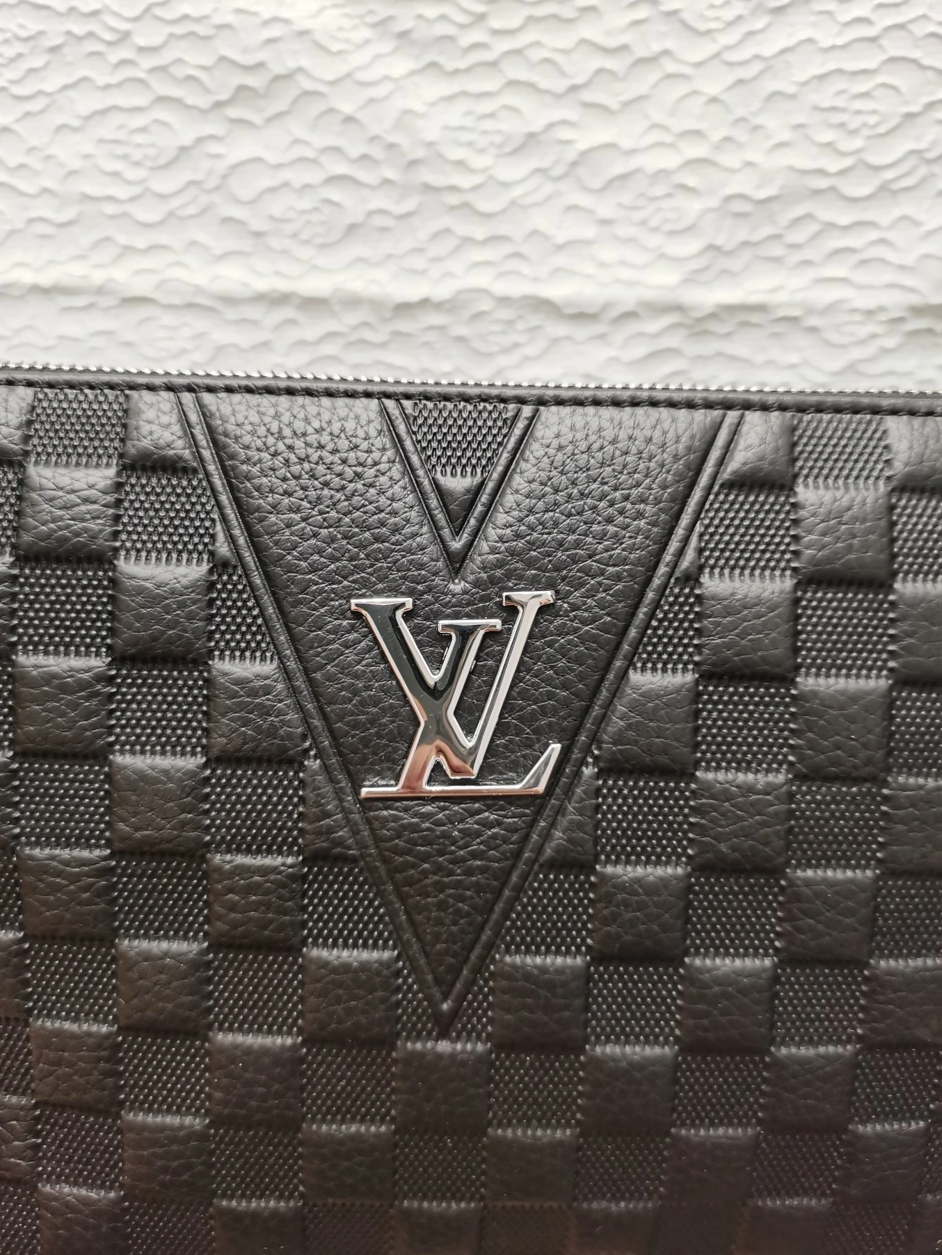 Louis Vuitton AAA Man Wallets Lightweight 4283