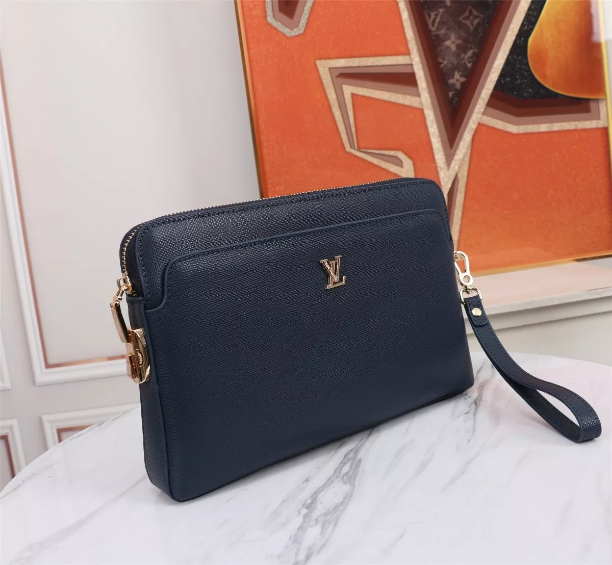 Louis Vuitton AAA Man Wallets Minimalist 2261