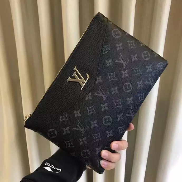 Louis Vuitton AAA Man Wallets Minimalist 8835
