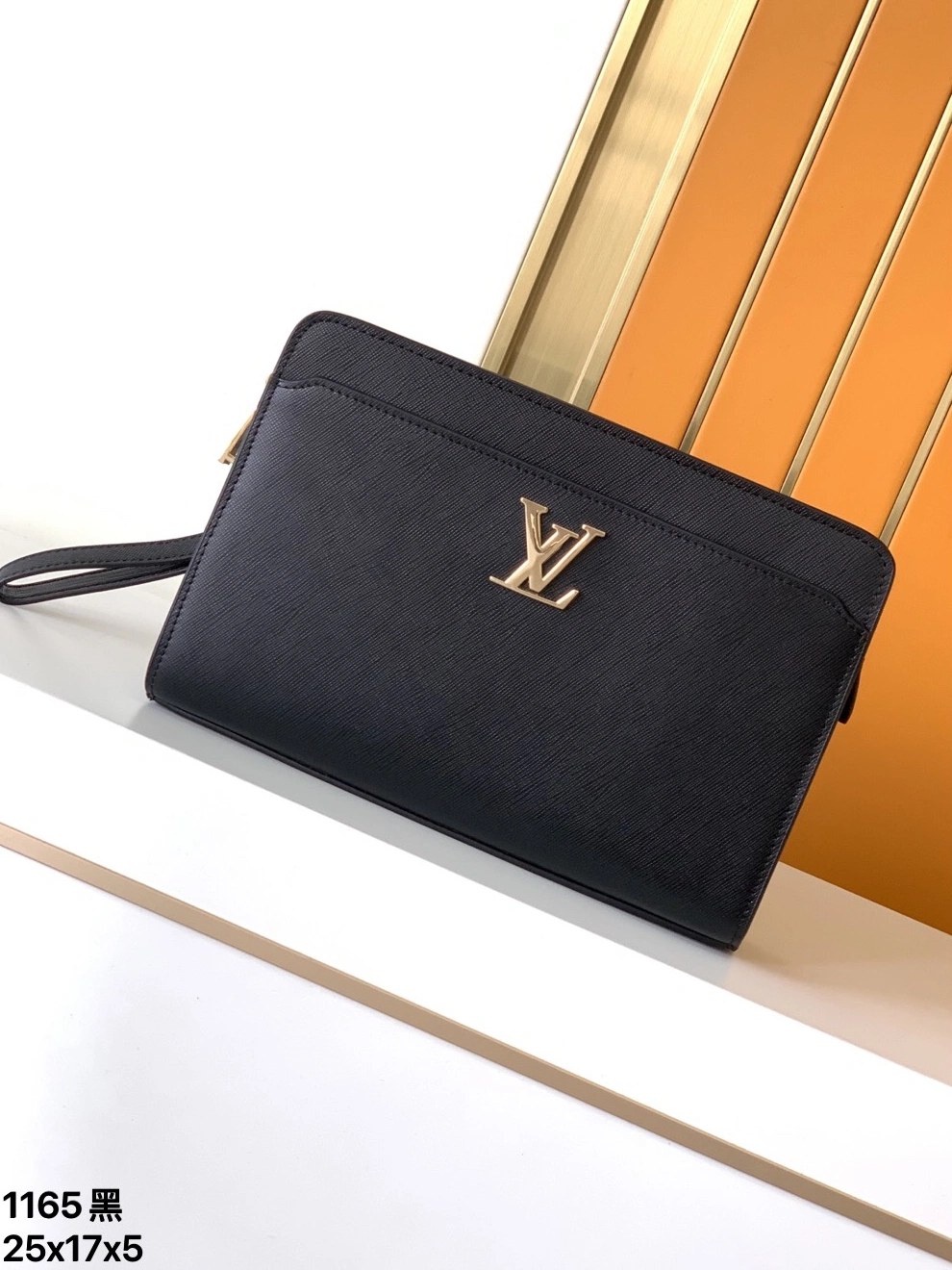Louis Vuitton AAA Man Wallets Modern 3784