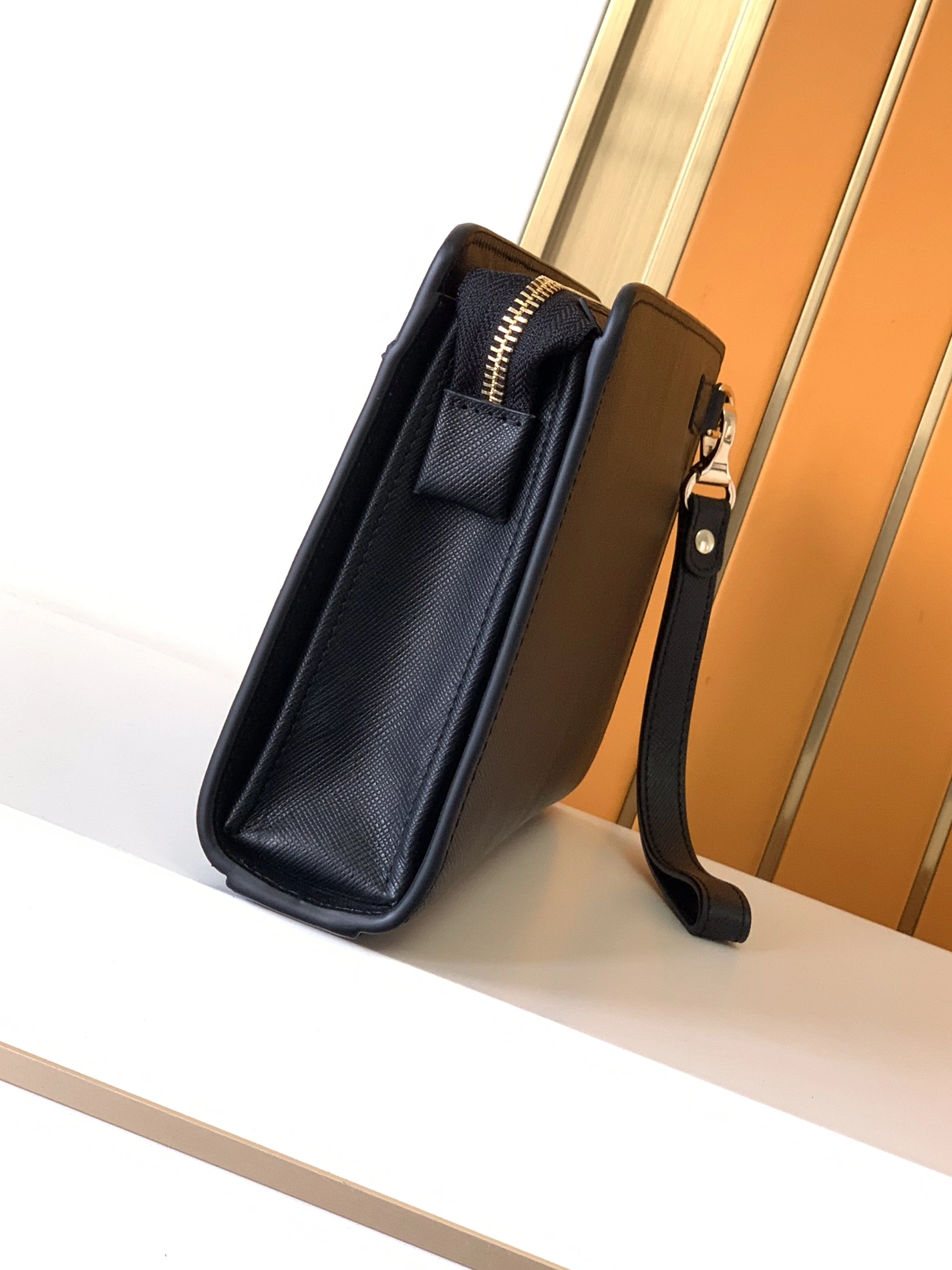 Louis Vuitton AAA Man Wallets Modern 3784