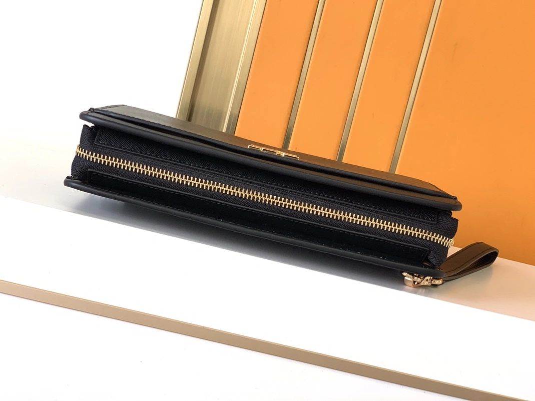 Louis Vuitton AAA Man Wallets Modern 3784