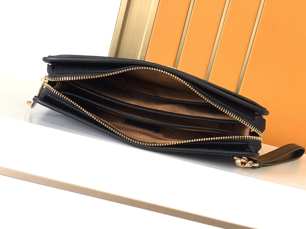 Louis Vuitton AAA Man Wallets Modern 3784