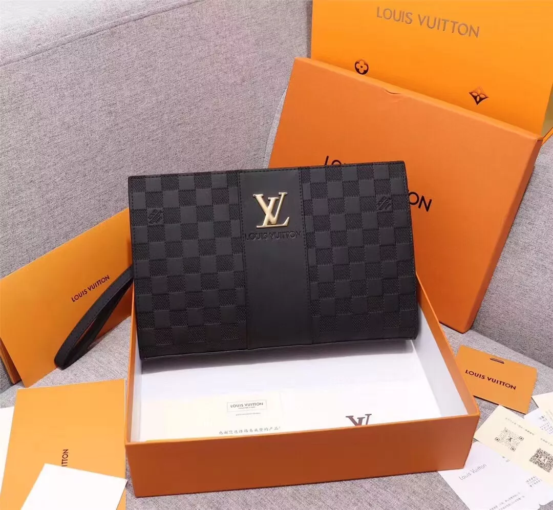 Louis Vuitton AAA Man Wallets Modern 8483