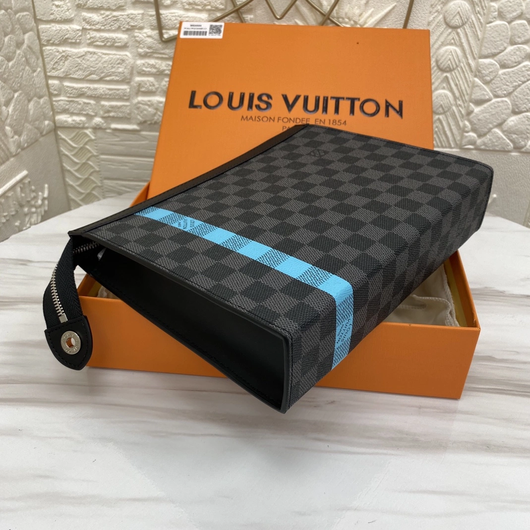 Louis Vuitton AAA Man Wallets ModernLook 242