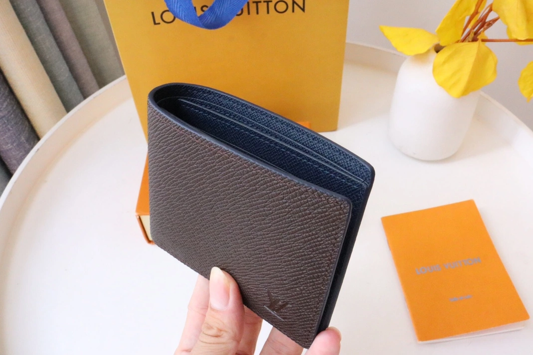 Louis Vuitton AAA Man Wallets NewStyle 6893