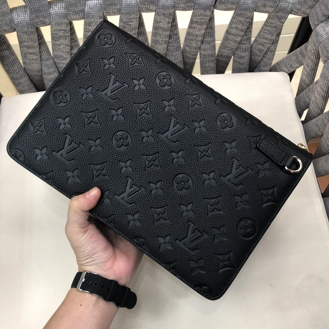 Louis Vuitton AAA Man Wallets Popular 7609