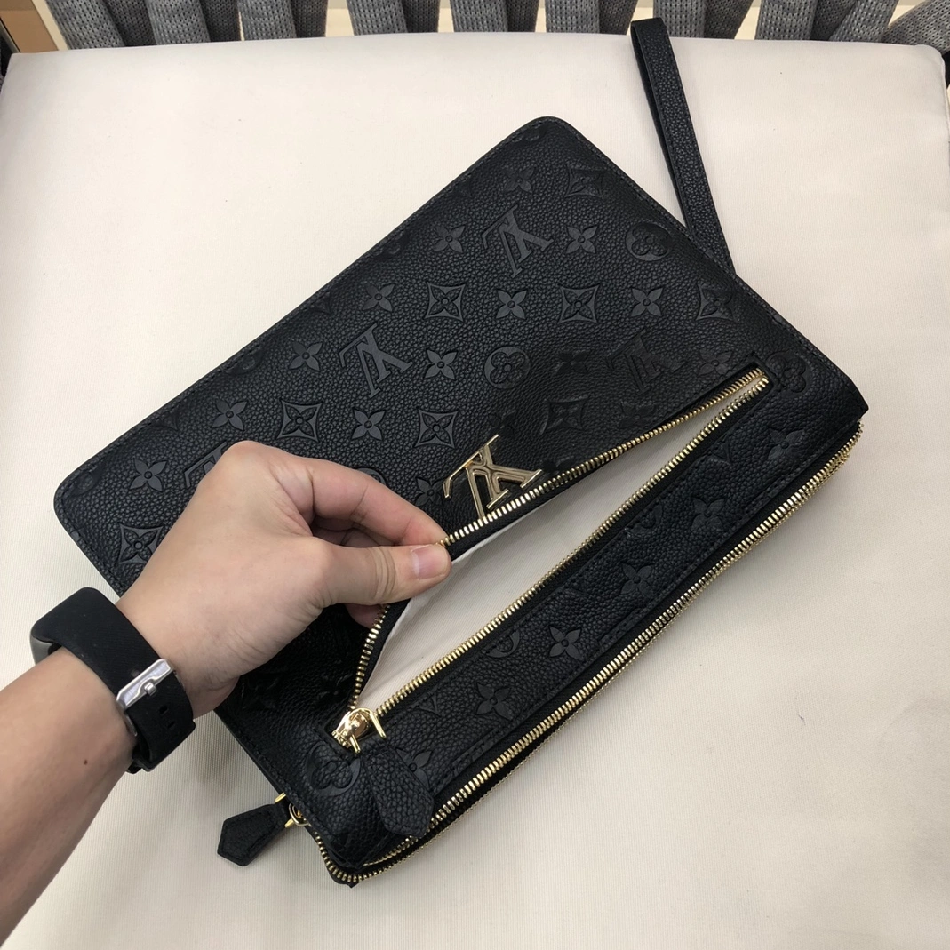 Louis Vuitton AAA Man Wallets Popular 7609